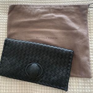 Bottega clutch